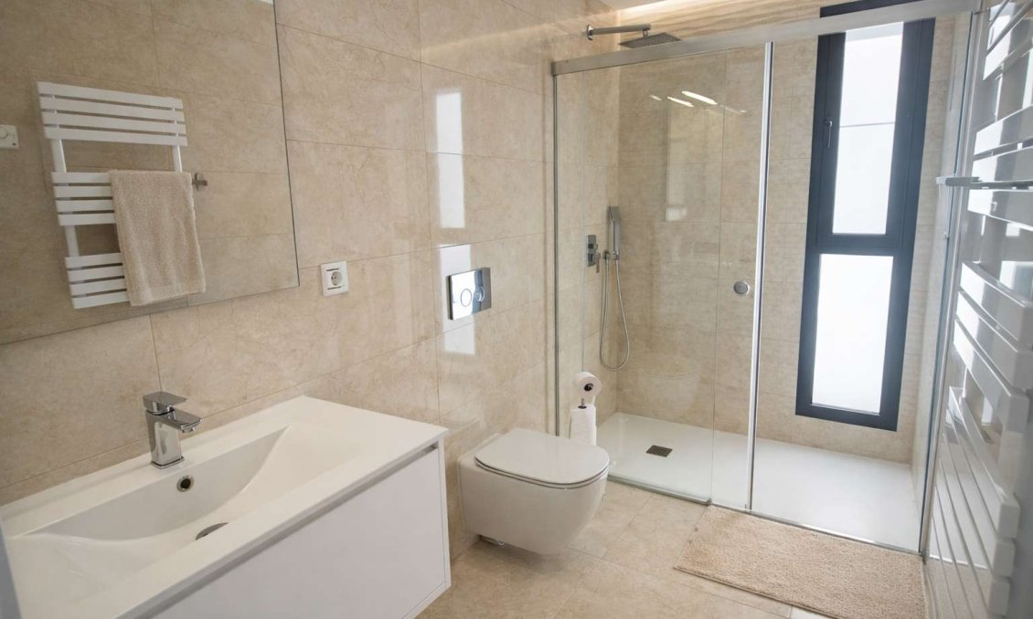 Használt Ingatlanok - Villa -
Algorfa - Inland