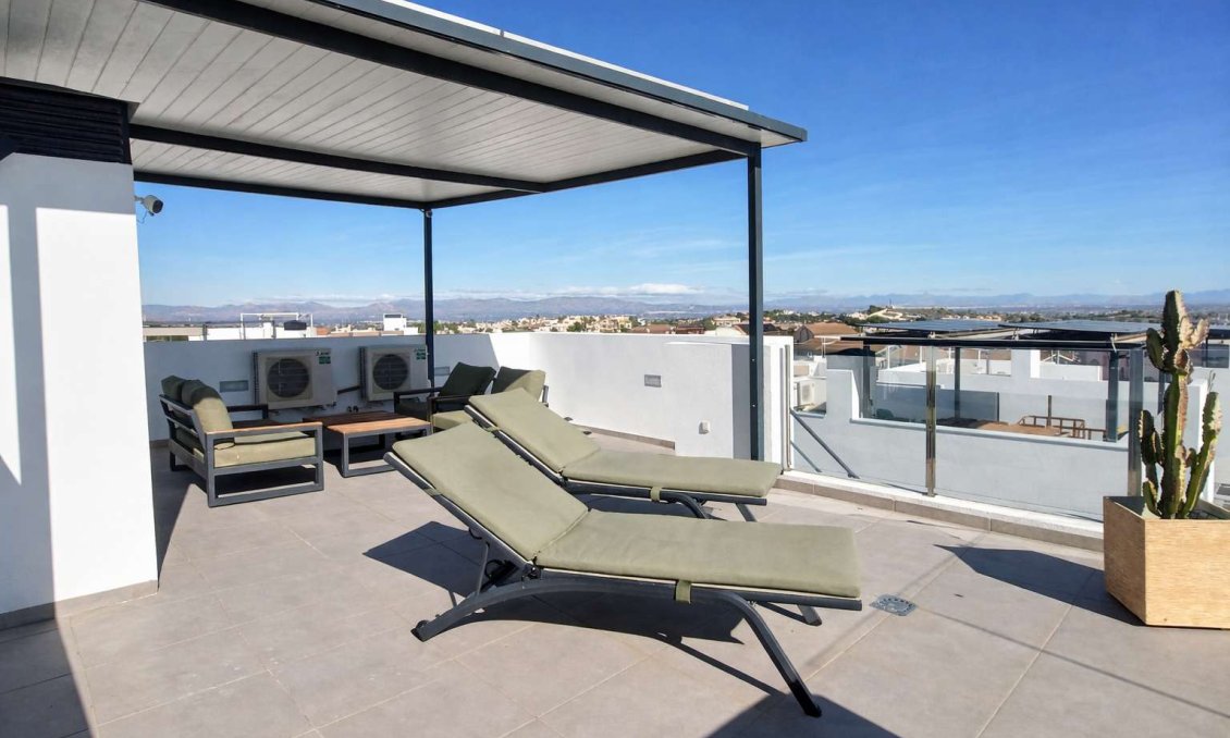 Használt Ingatlanok - Villa -
Algorfa - Inland