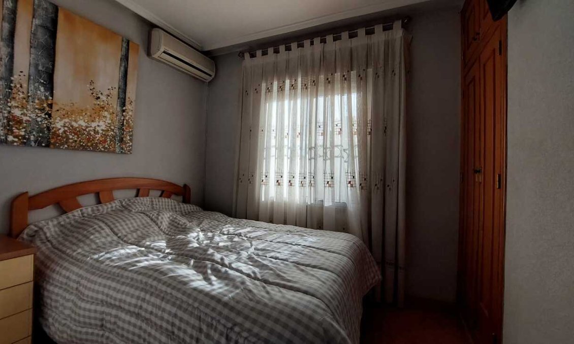 Revânzare - Quad House -
Orihuela Costa - Punta Prima