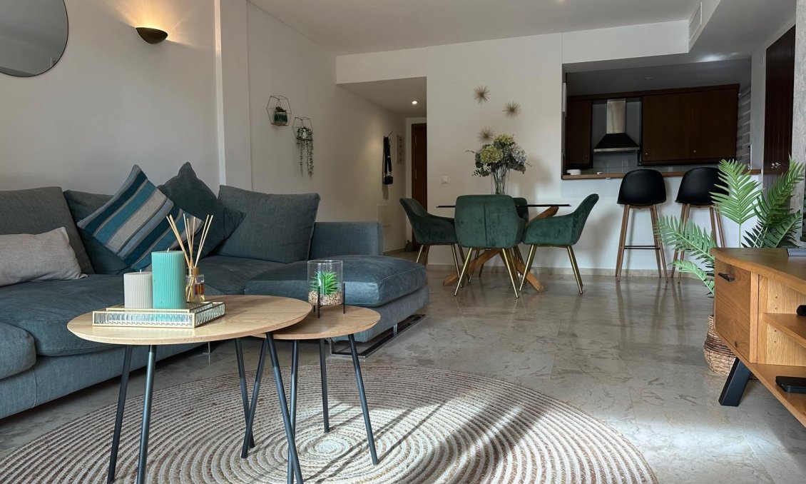 Resale - Apartment -
Punta Prima - Costa Blanca