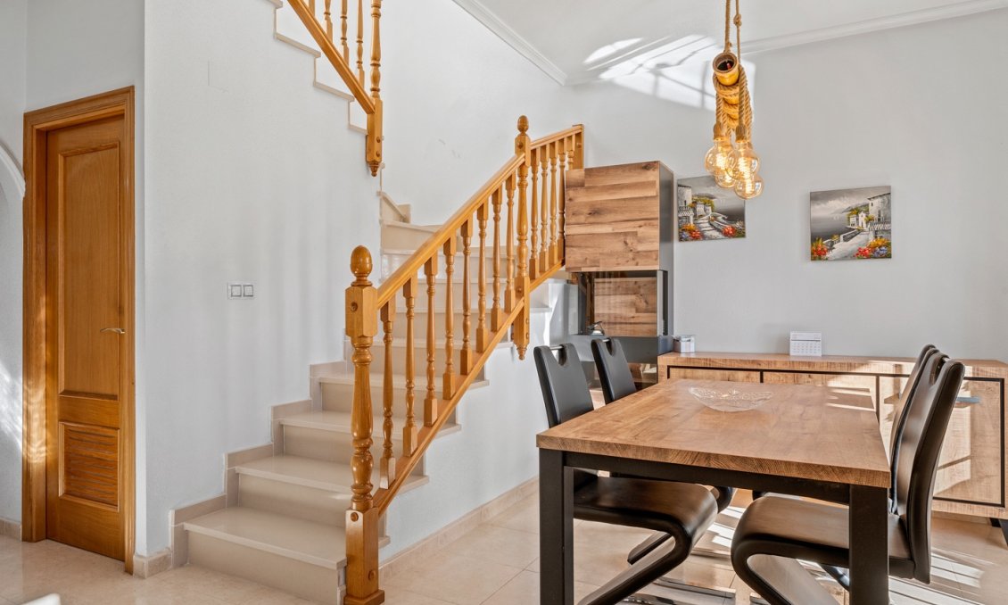 Wiederverkauf - Villa -
San Miguel de Salinas - Inland