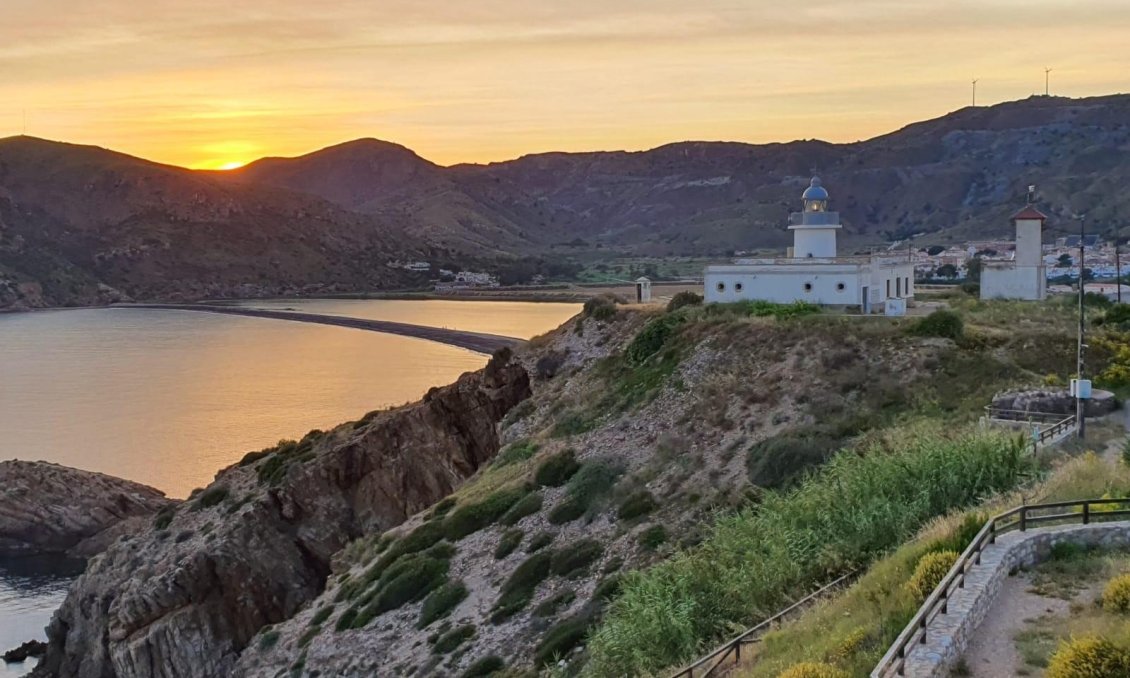 Új építésű - Sorház -
La Union - centro