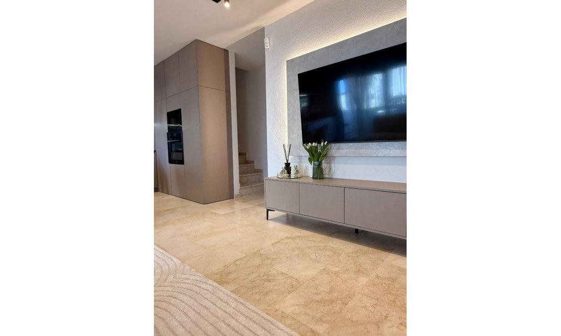 Revânzare - Mansardă -
Las Ramblas Golf - Inland