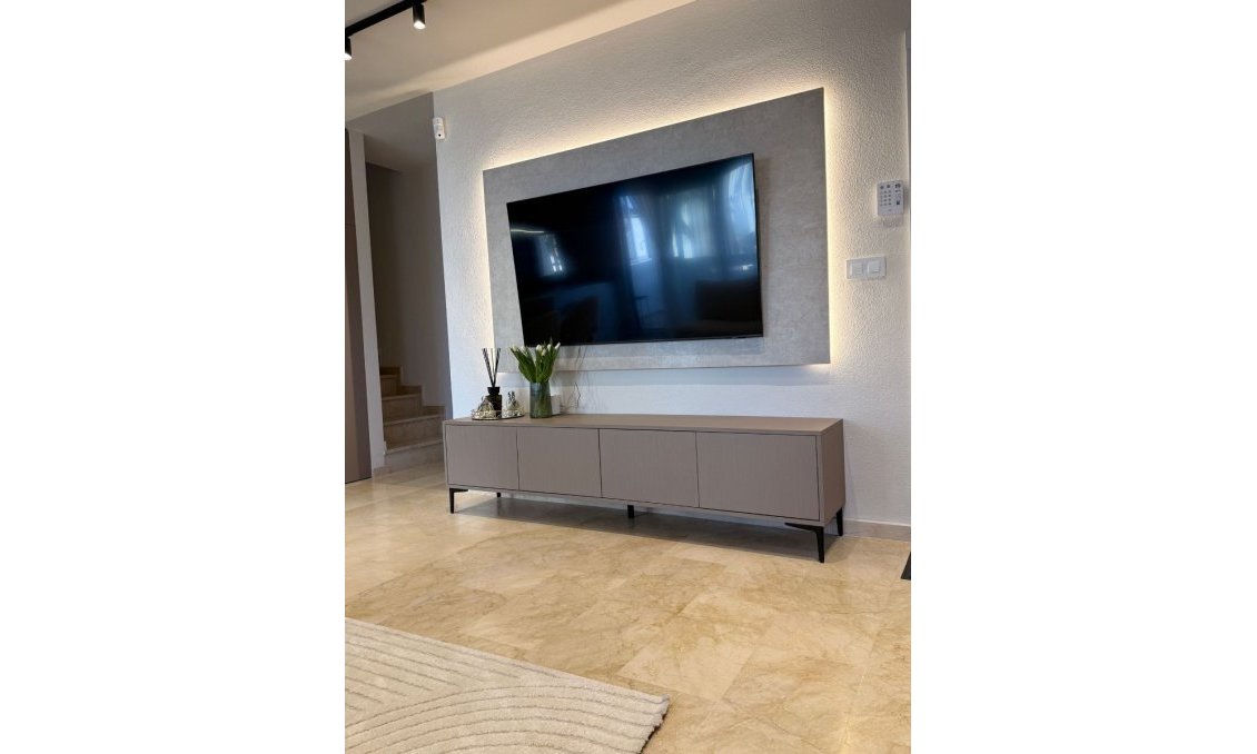 Revânzare - Mansardă -
Las Ramblas Golf - Inland