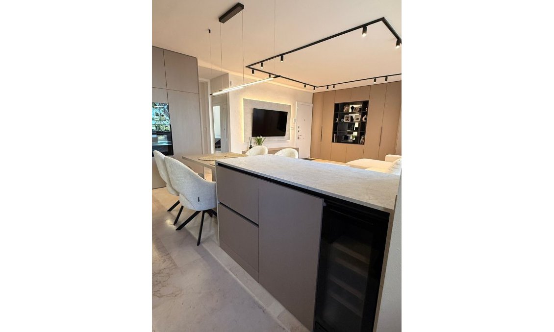 Revânzare - Mansardă -
Las Ramblas Golf - Inland