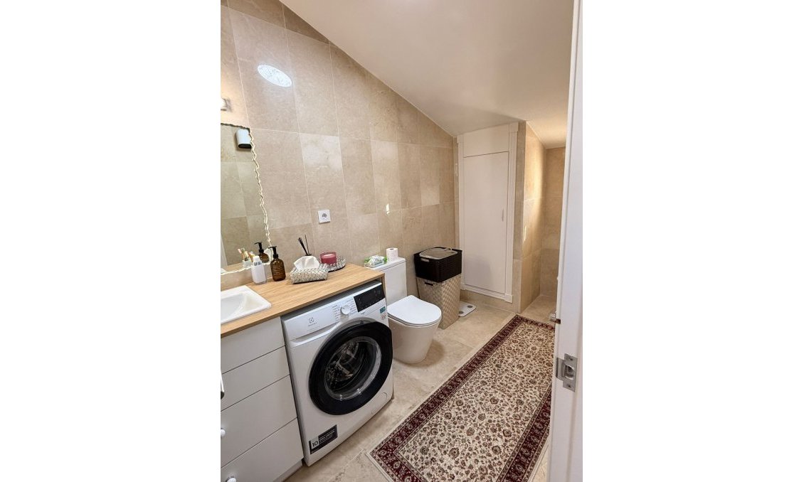 Revânzare - Mansardă -
Las Ramblas Golf - Inland