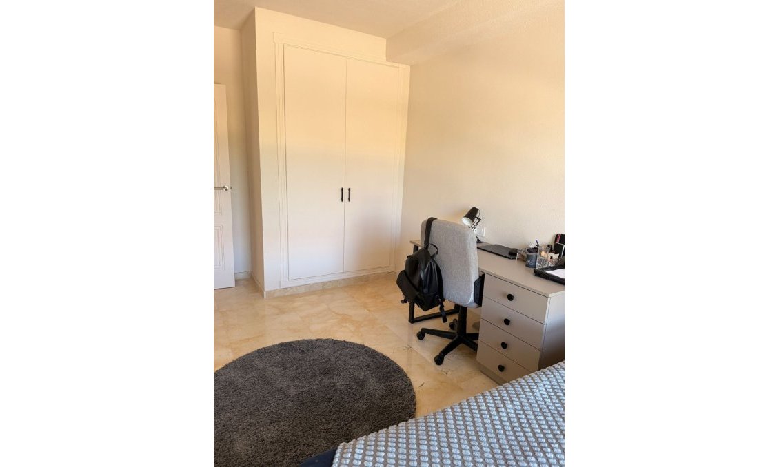 Revânzare - Mansardă -
Las Ramblas Golf - Inland