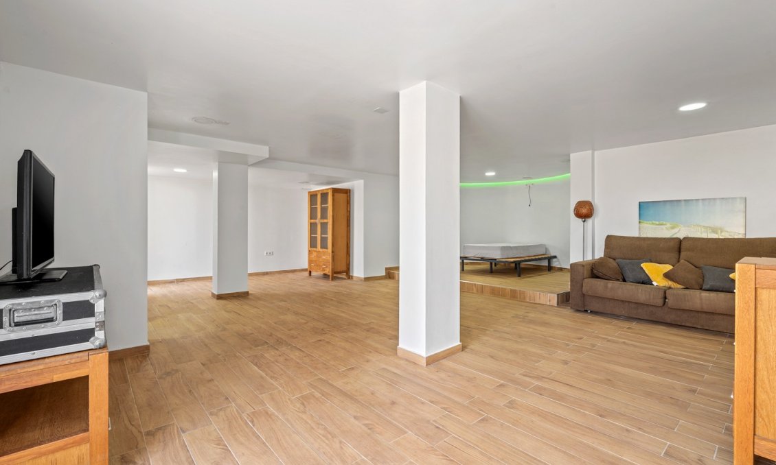 Revente - Villa -
Orihuela Costa - Costa Blanca