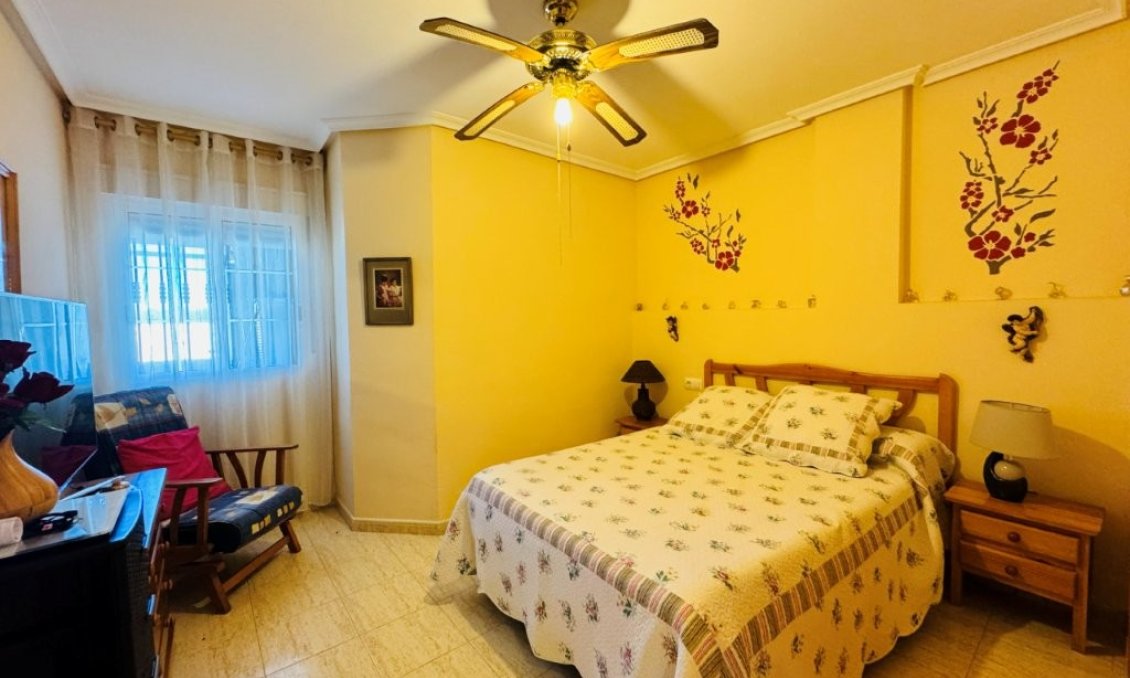 Revente - Appartement -
La Mata - Costa Blanca