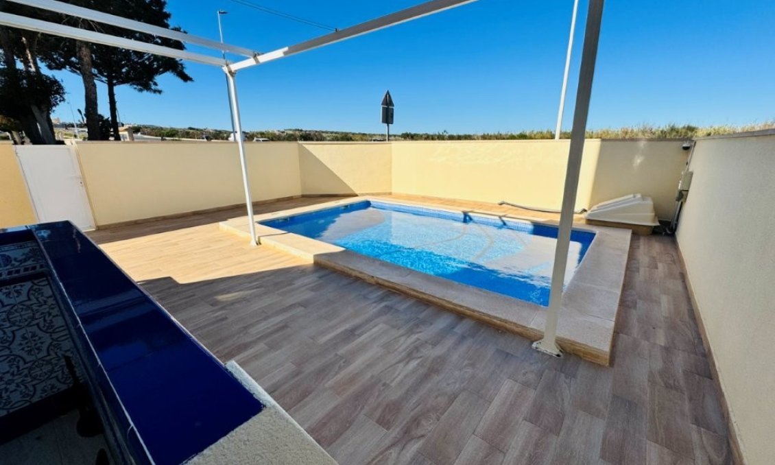 Revente - Appartement -
La Mata - Costa Blanca