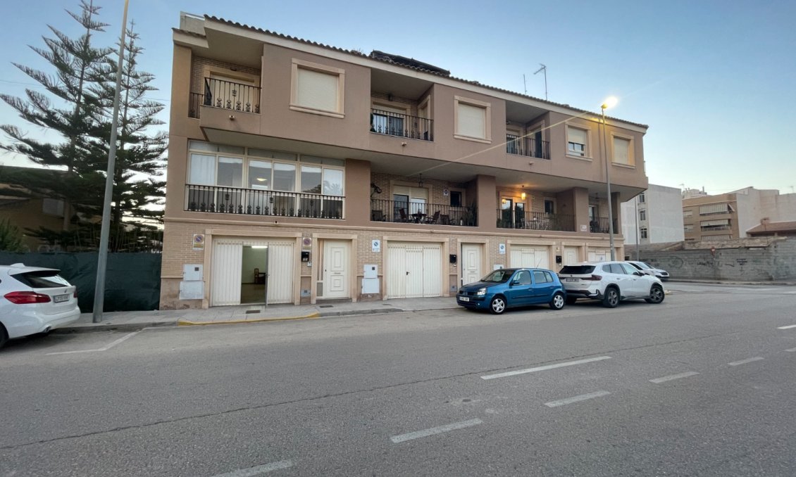 Revente - Town House -
Almoradí - Inland