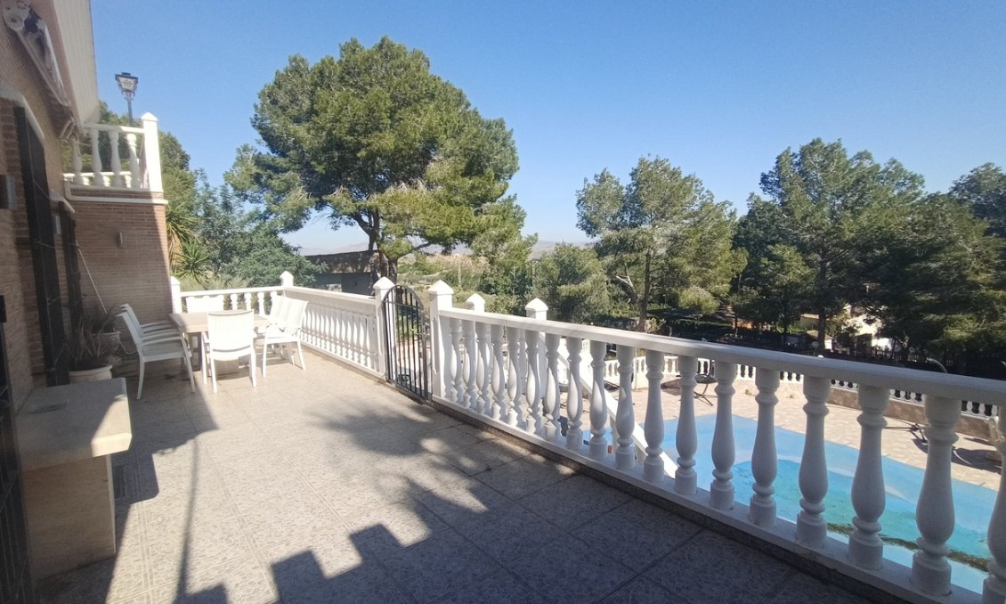 Resale - Villa -
Canadas De San Pedro - Inland