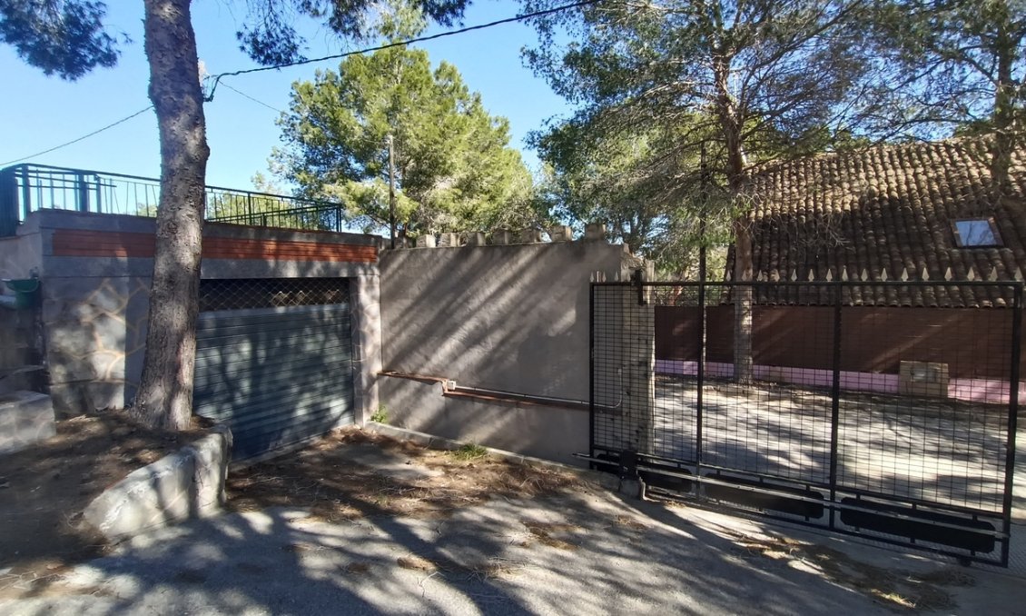 Resale - Villa -
Canadas De San Pedro - Inland