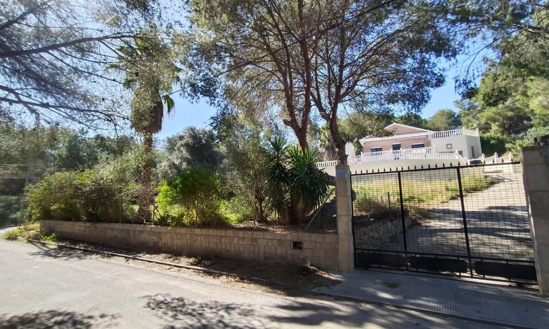 Resale - Villa -
Canadas De San Pedro - Inland