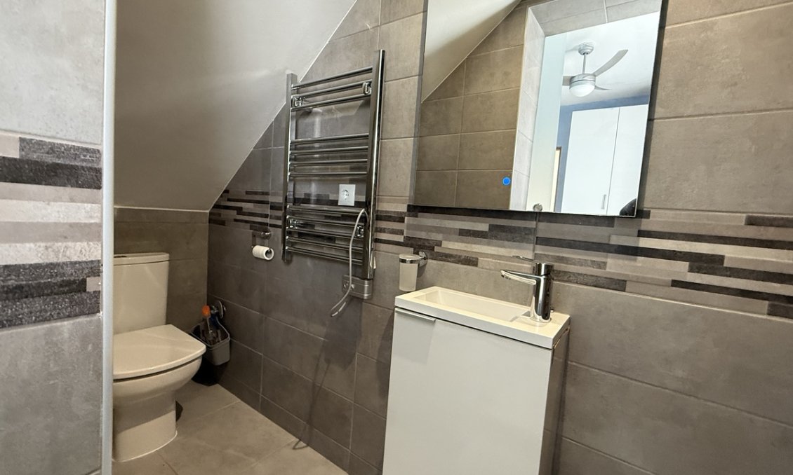 Wiederverkauf - Villa -
Villamartin - Costa Blanca