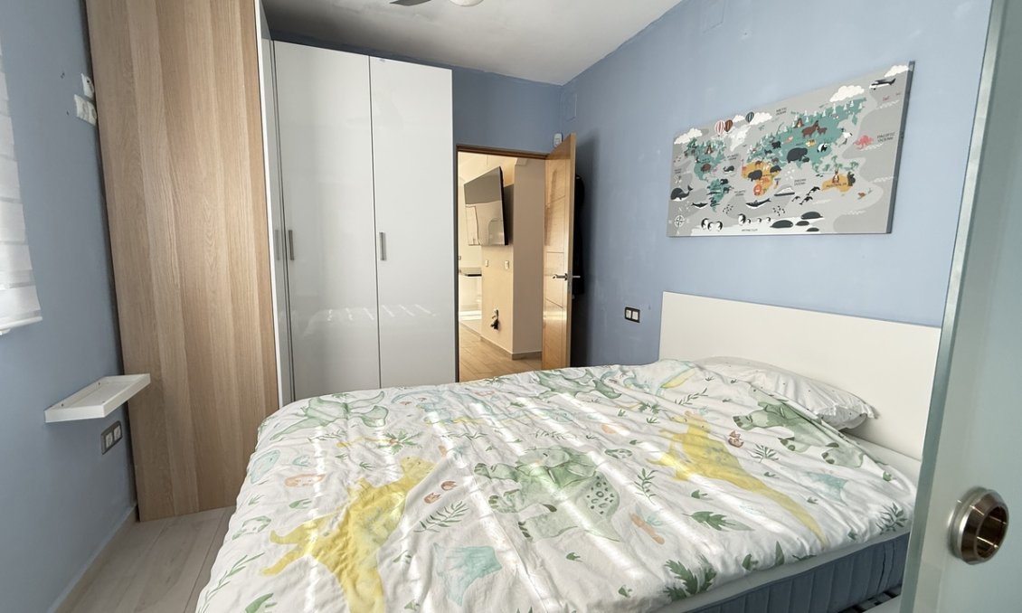 Wiederverkauf - Villa -
Villamartin - Costa Blanca