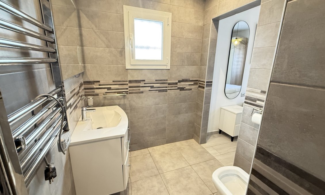 Wiederverkauf - Villa -
Villamartin - Costa Blanca