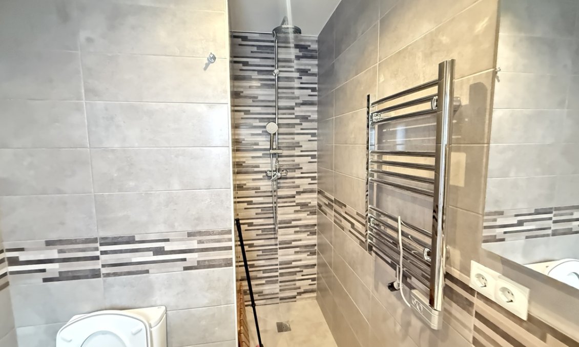 Wiederverkauf - Villa -
Villamartin - Costa Blanca