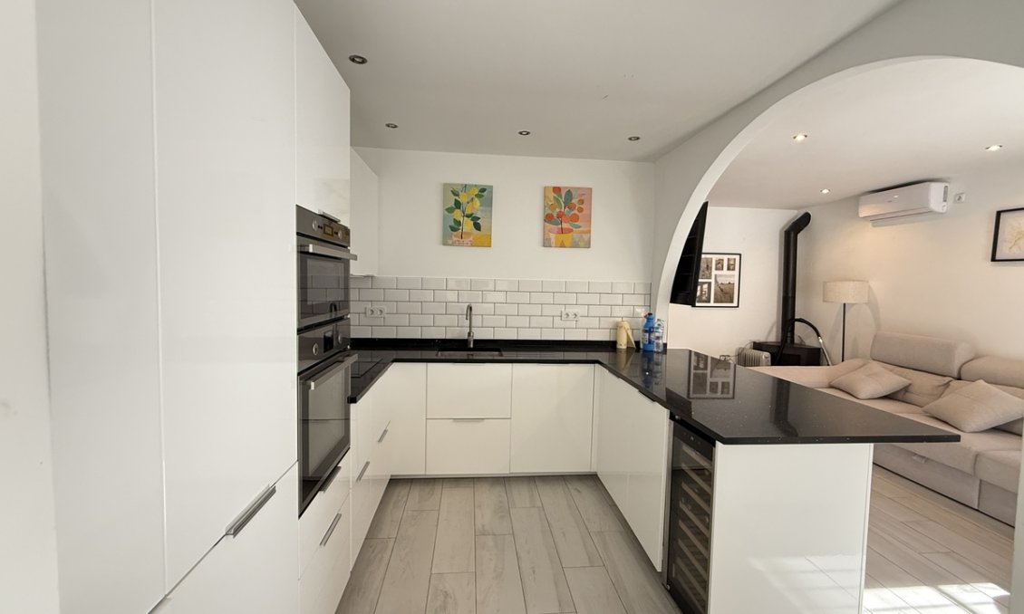 Wiederverkauf - Villa -
Villamartin - Costa Blanca