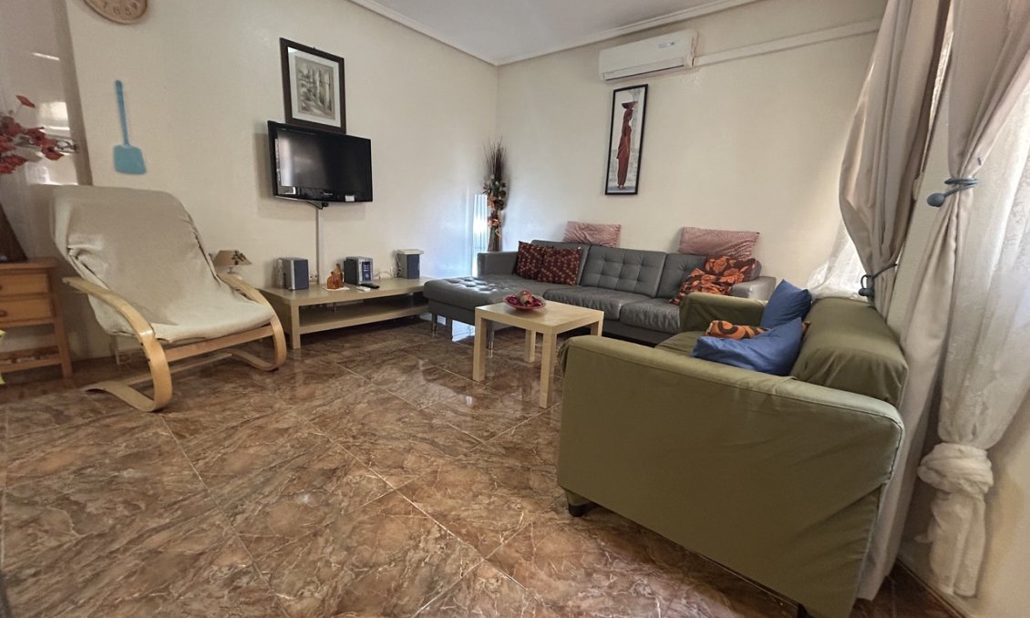 Revente - Appartement -
Rojales - Inland