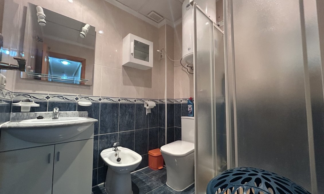 Revente - Appartement -
Rojales - Inland