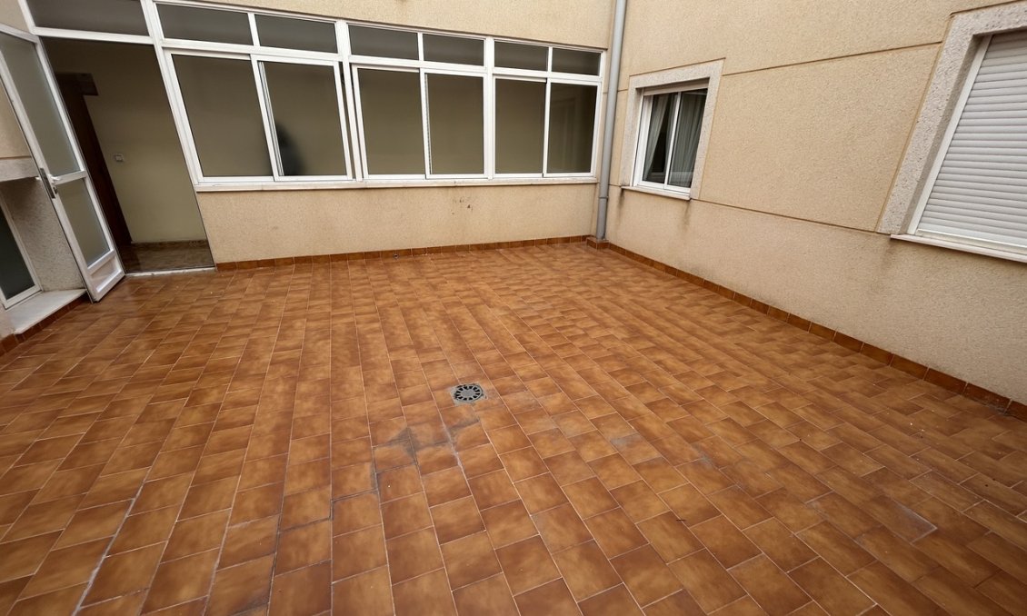 Revente - Appartement -
Rojales - Inland