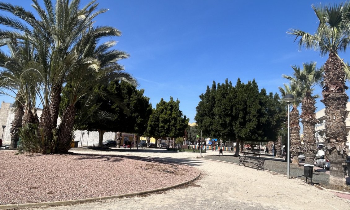 Revente - Appartement -
Rojales - Inland