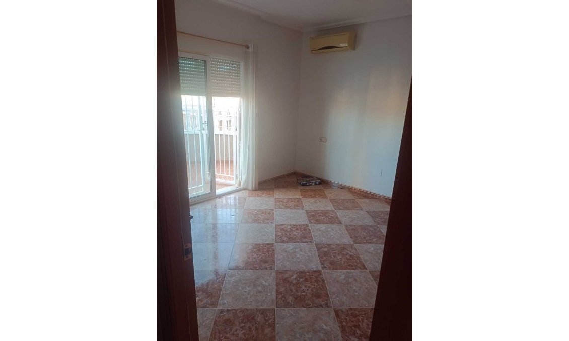 Revente - Villa -
Los Altos - Costa Blanca