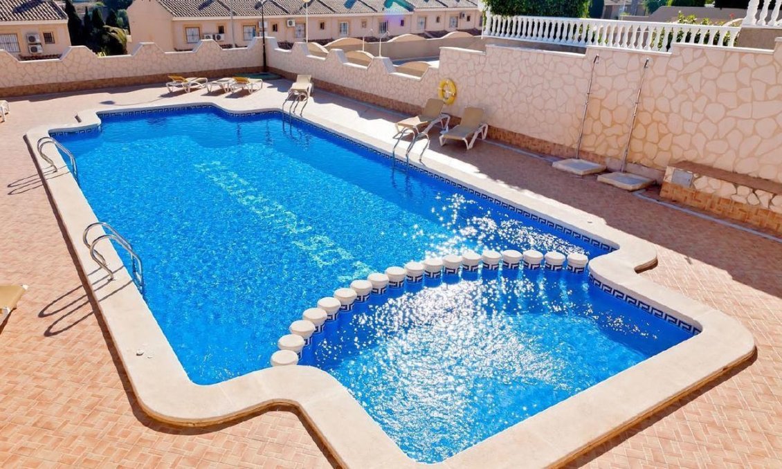 Revente - Villa -
Los Altos - Costa Blanca