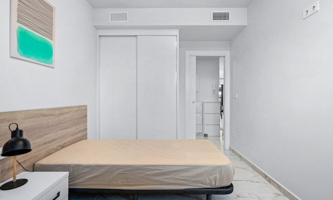 Revânzare - Apartament -
Villamartin - Costa Blanca