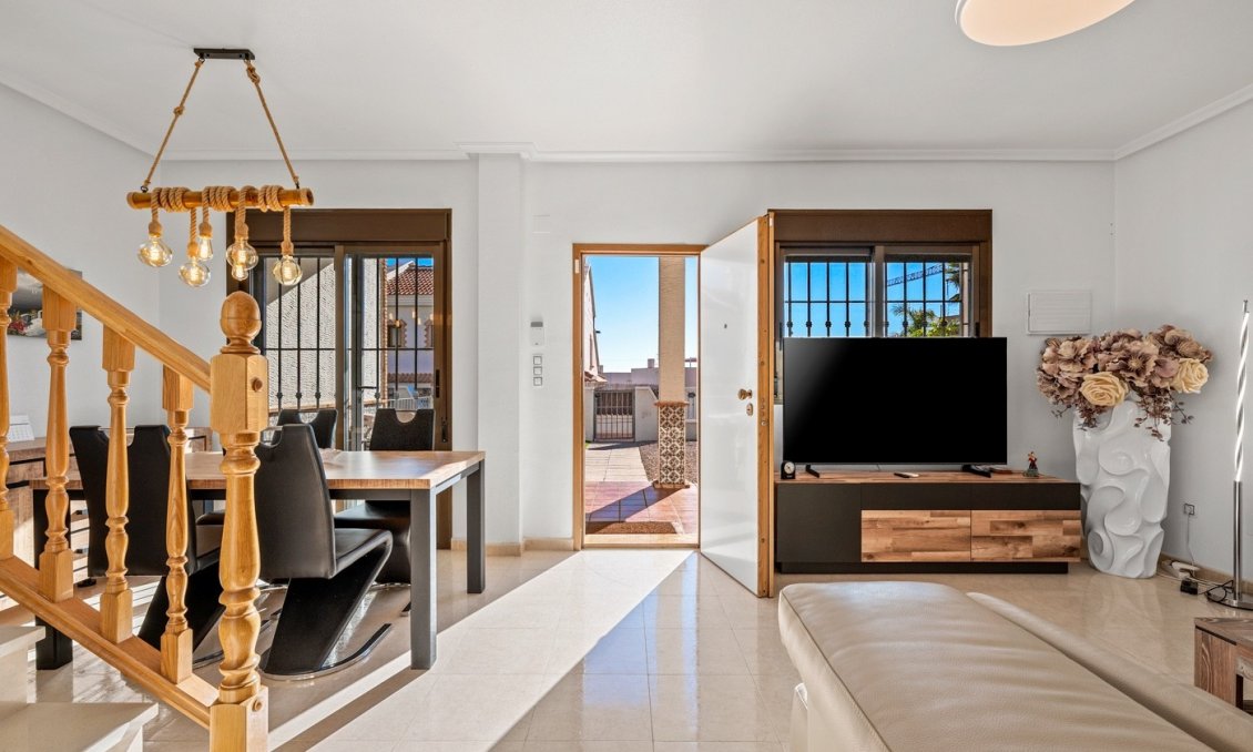 Wiederverkauf - Town House -
San Miguel de Salinas - Inland