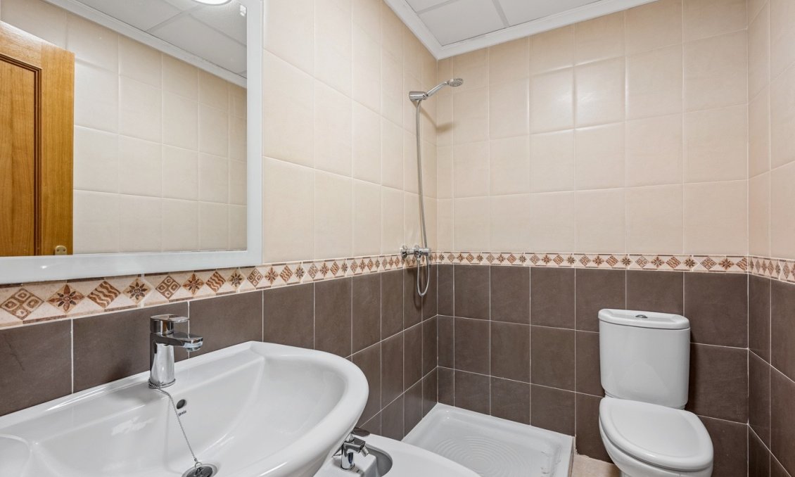 Wiederverkauf - Town House -
San Miguel de Salinas - Inland