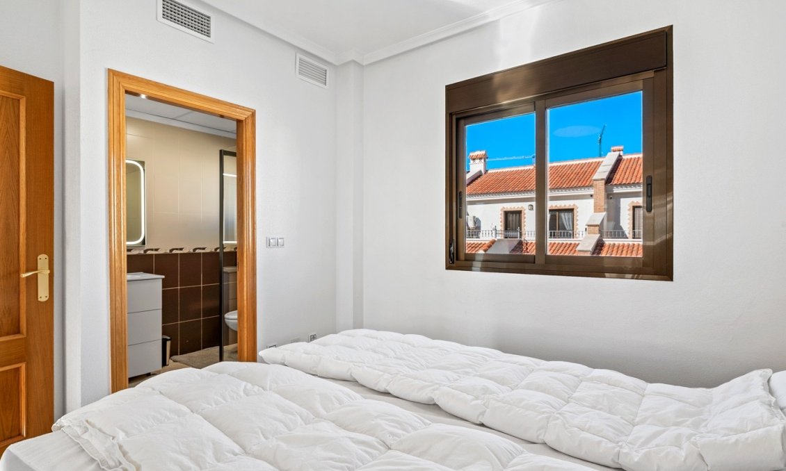 Wiederverkauf - Town House -
San Miguel de Salinas - Inland