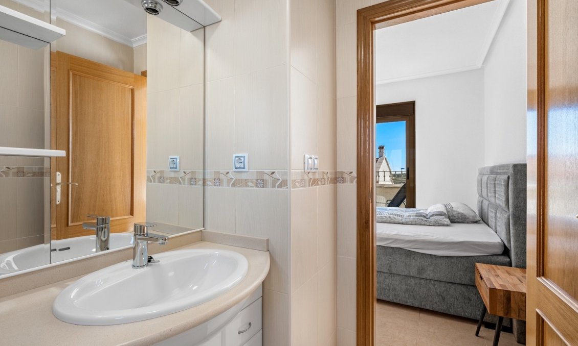 Wiederverkauf - Town House -
San Miguel de Salinas - Inland