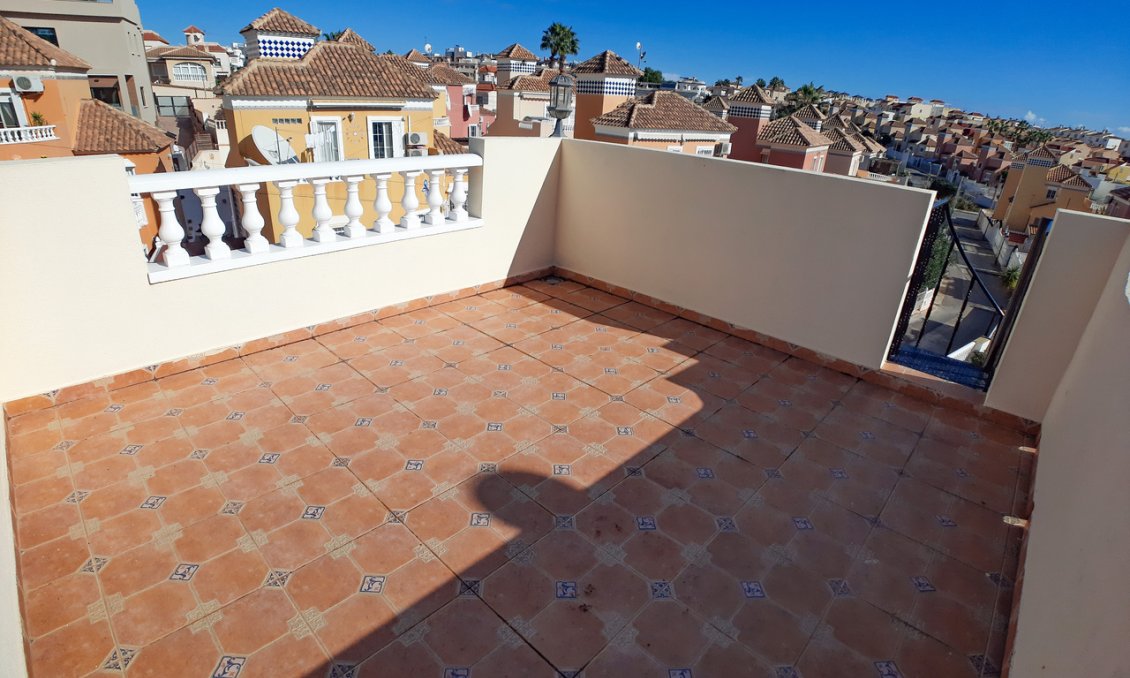 Resale - Villa -
Villamartin - Costa Blanca
