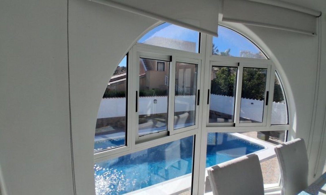 Segunda mano - Villa -
Rojales - Inland