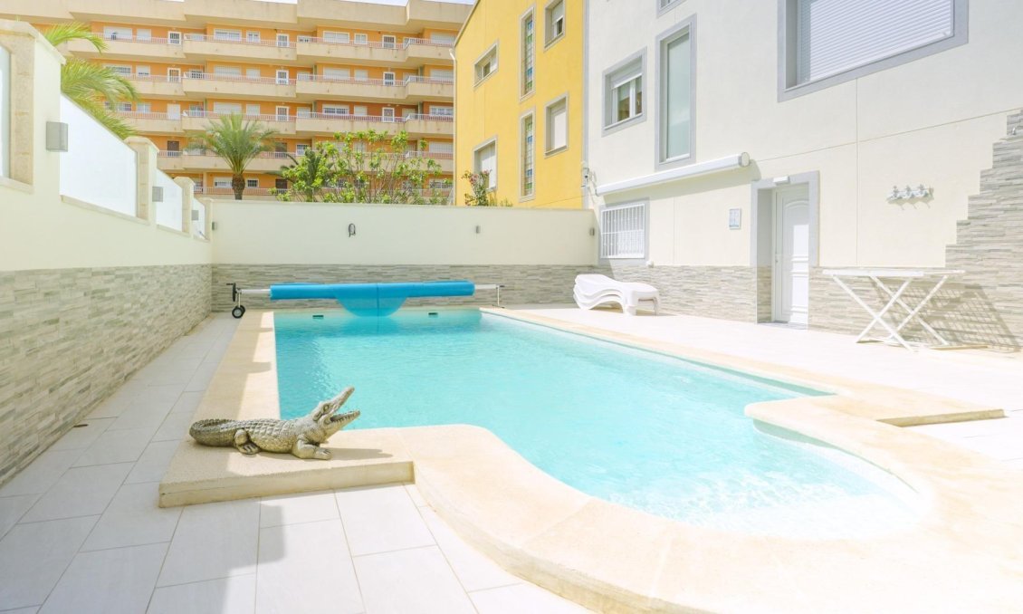 Resale - Town House -
Torrevieja - Punta Prima