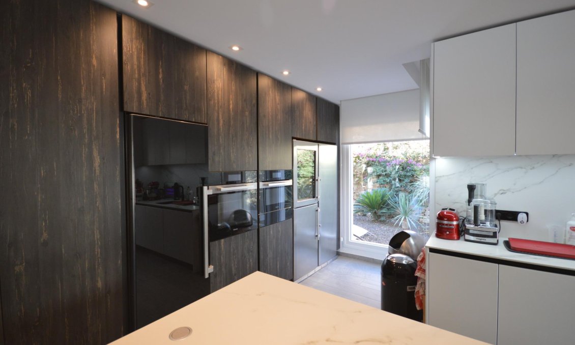 Resale - Villa -
Algorfa - Club De Golf La Finca