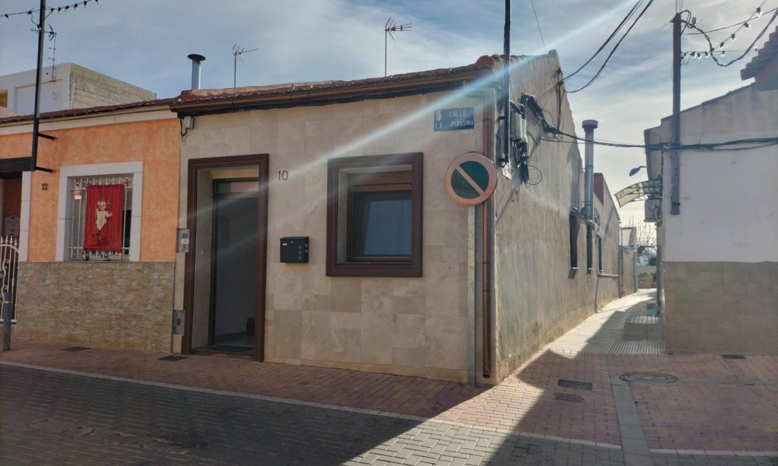 Resale - Town House -
Formentera del Segura - Centro