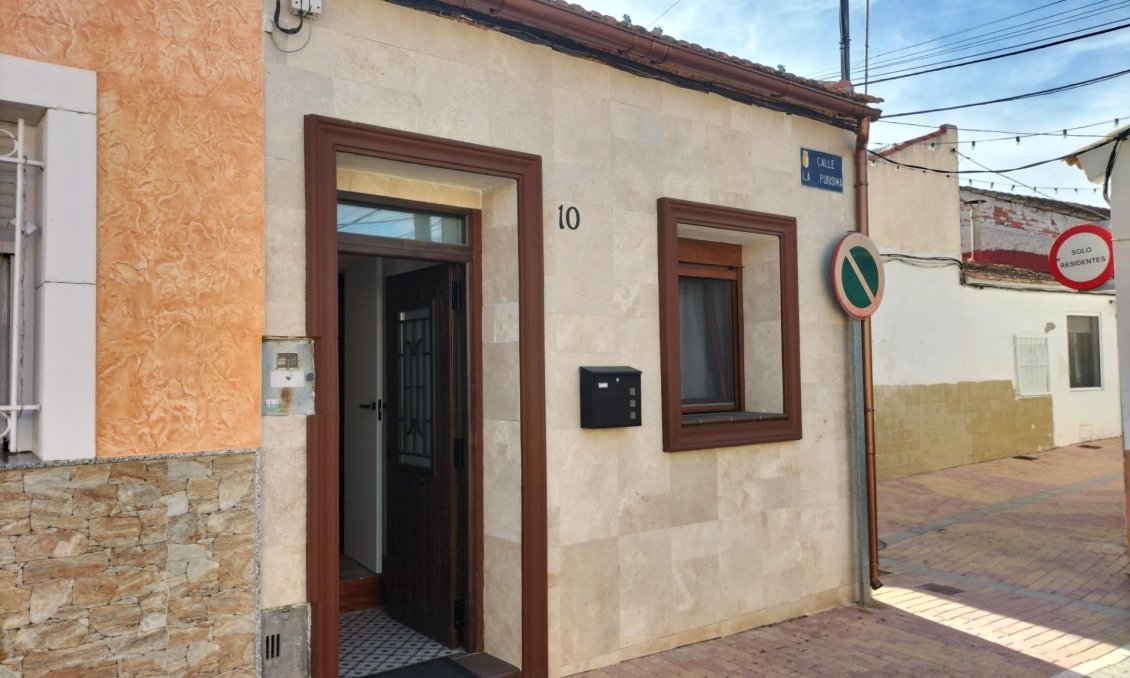 Resale - Town House -
Formentera del Segura - Centro