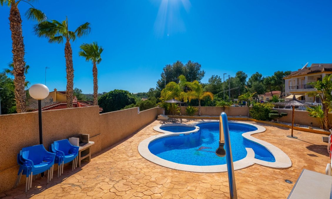 Resale - Duplex -
Algorfa - Comunidad Valenciana