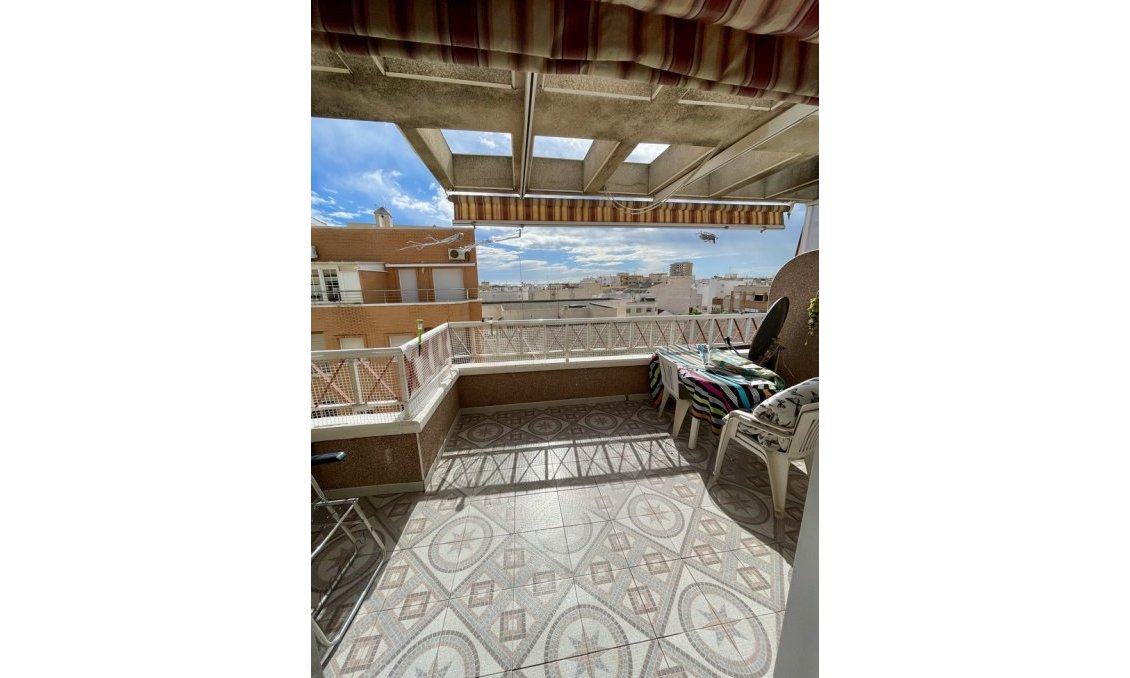 Resale - Penthouse -
Torrevieja - Playa de cura