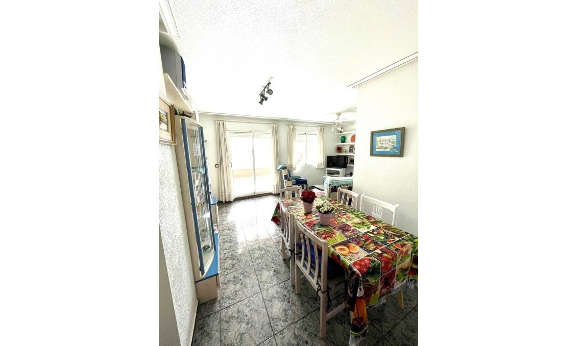 Resale - Penthouse -
Torrevieja - Playa de cura
