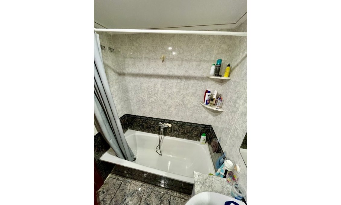 Resale - Penthouse -
Torrevieja - Playa de cura