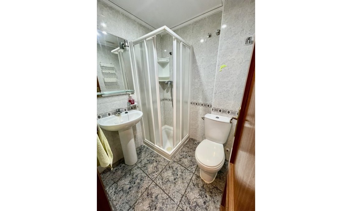 Resale - Penthouse -
Torrevieja - Playa de cura