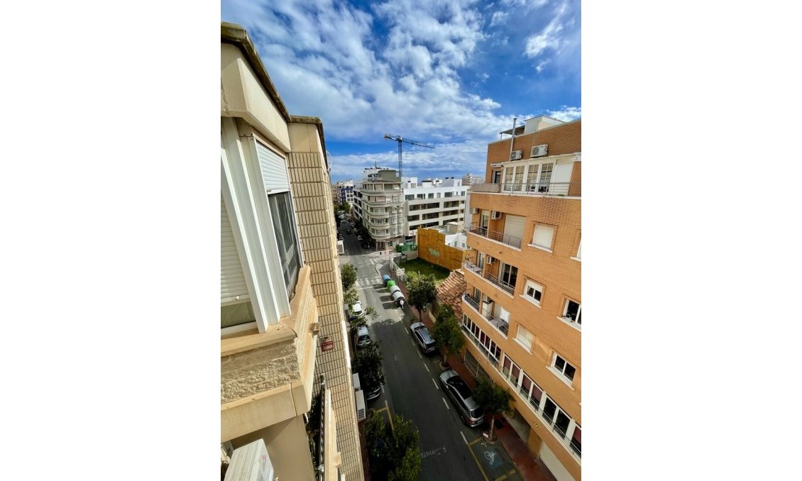 Resale - Penthouse -
Torrevieja - Playa de cura