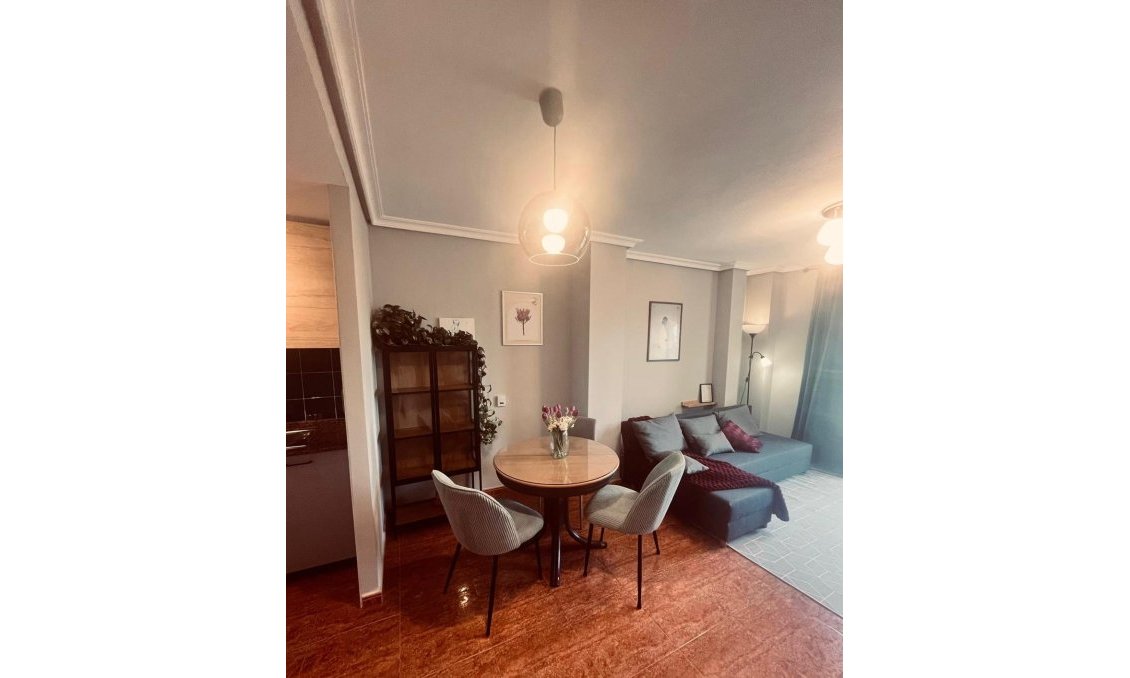 Revente - Appartement -
Torrevieja - Costa Blanca