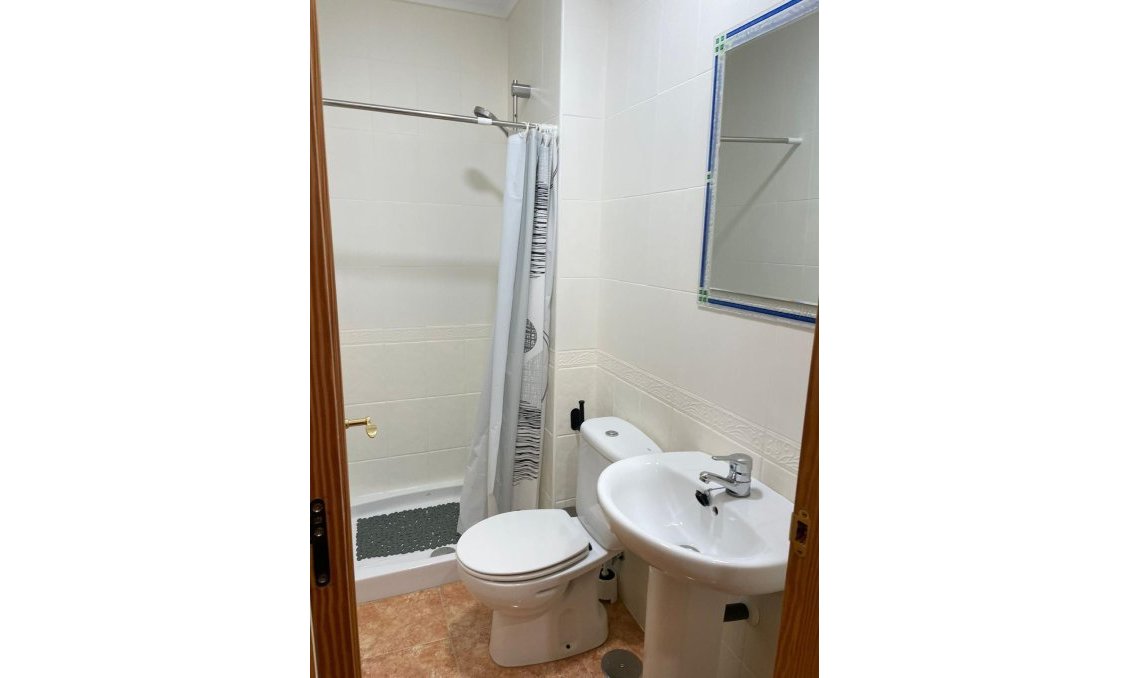 Wiederverkauf - Duplex -
Albatera