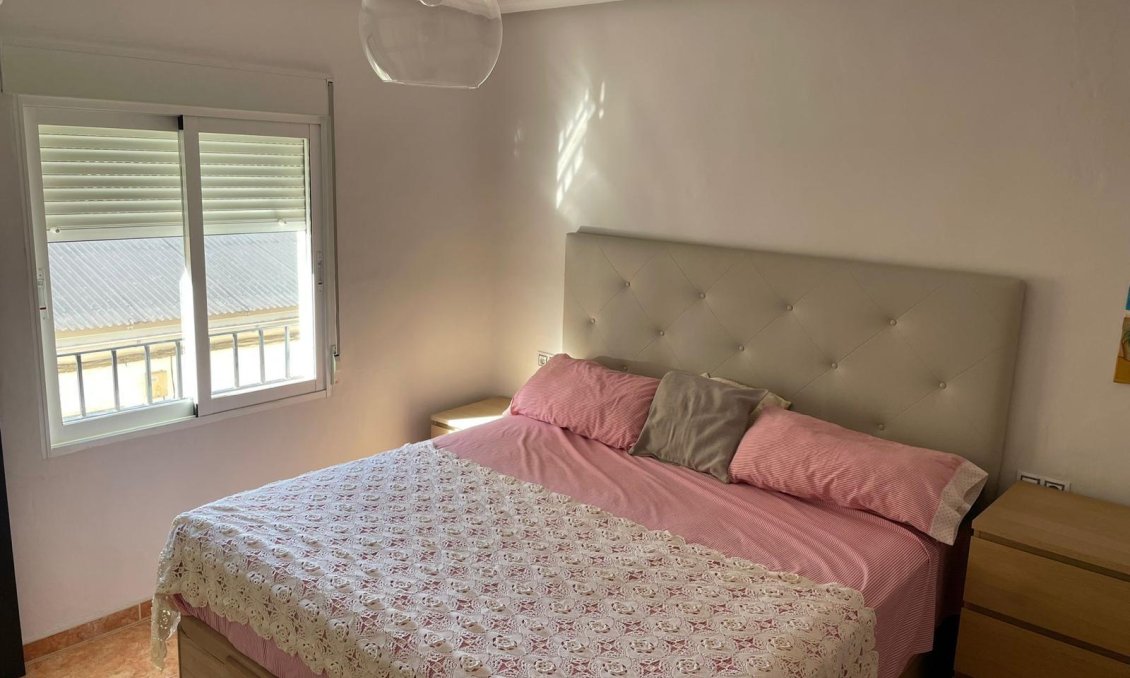 Wiederverkauf - Duplex -
Albatera