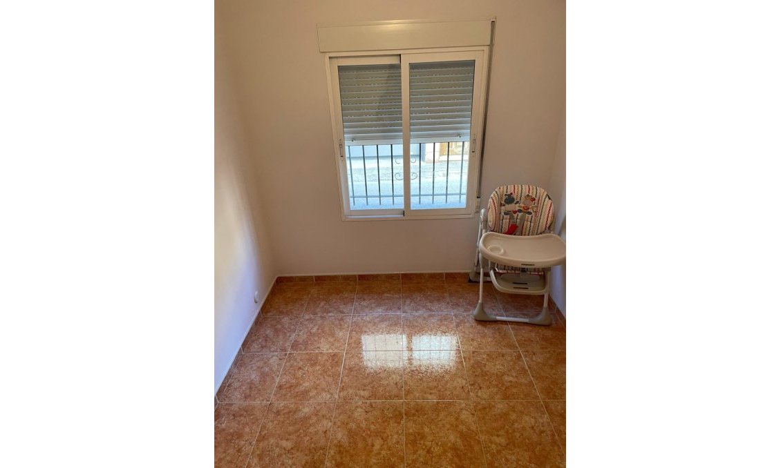 Wiederverkauf - Duplex -
Albatera